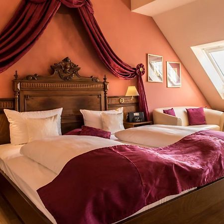 Отель Brauneberger Hof Экстерьер фото