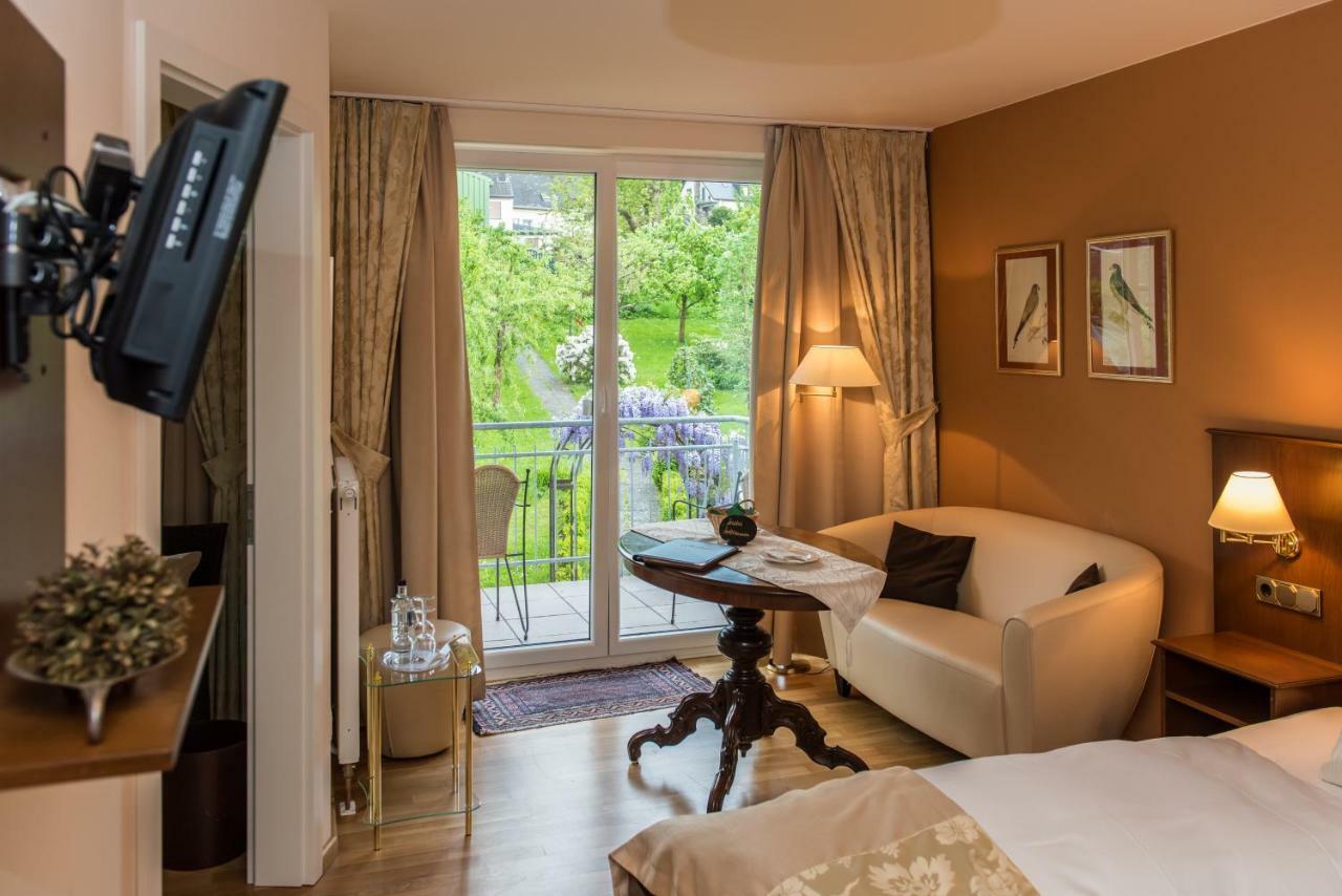 Отель Brauneberger Hof Экстерьер фото