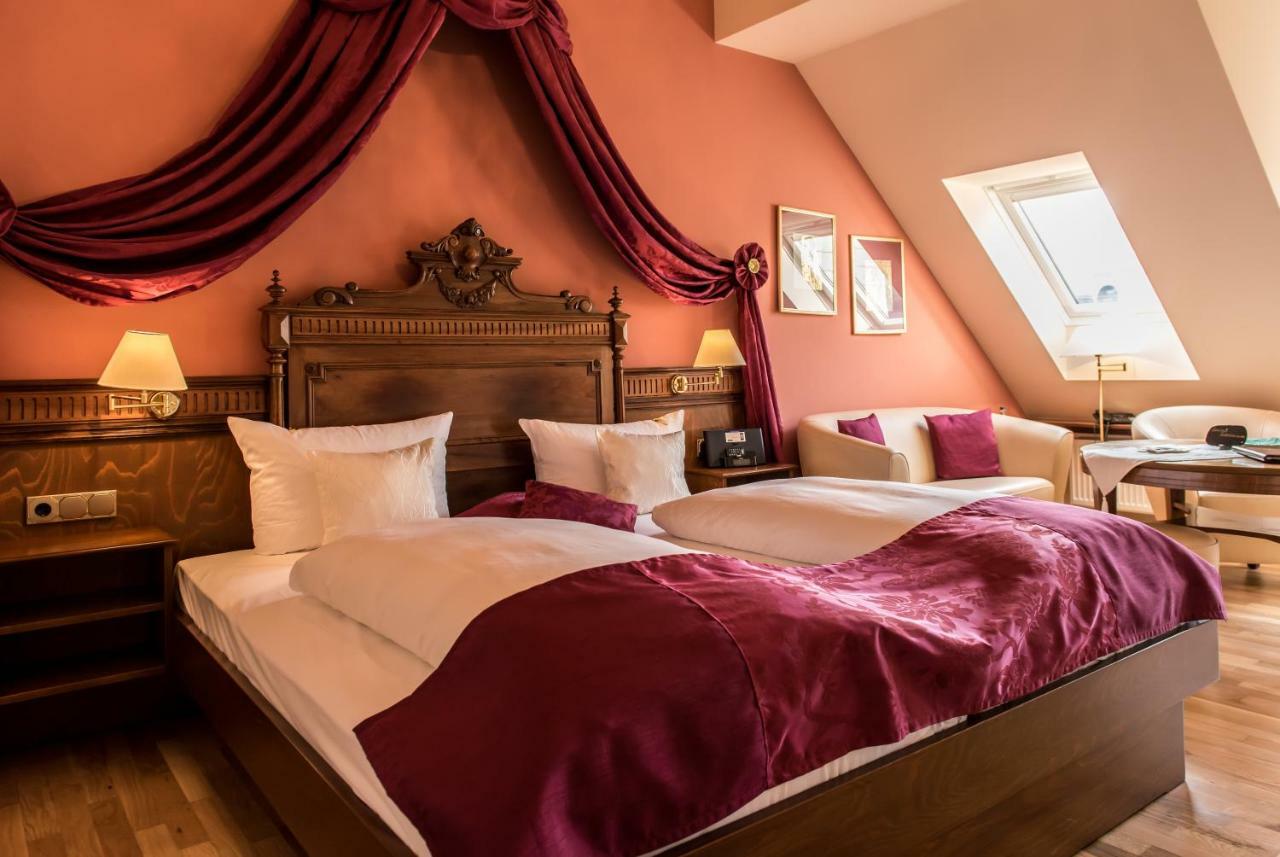 Отель Brauneberger Hof Экстерьер фото